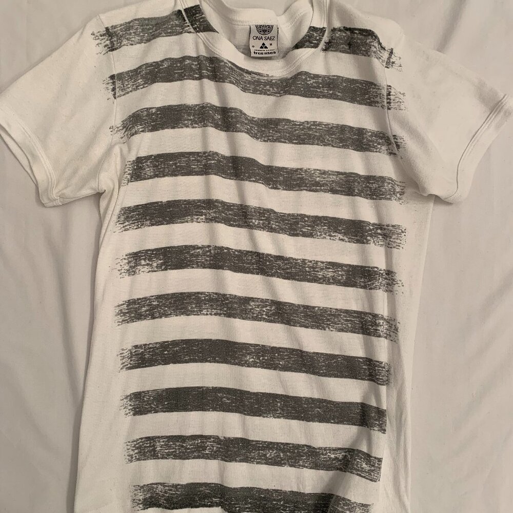Ona Saez t-shirt